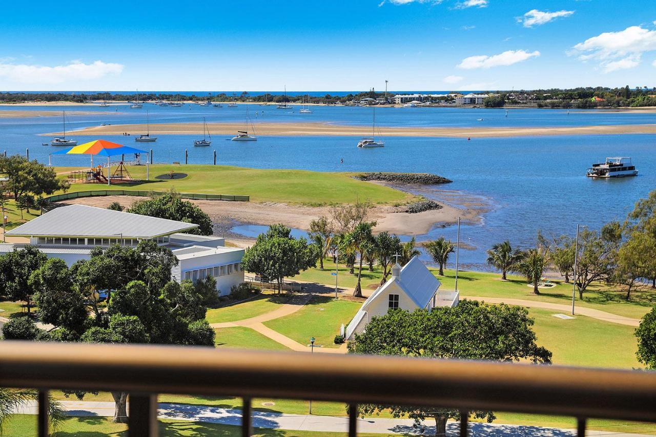 Hotel Palmerston Tower On Southport Broadwater Gold Coast Exterior foto