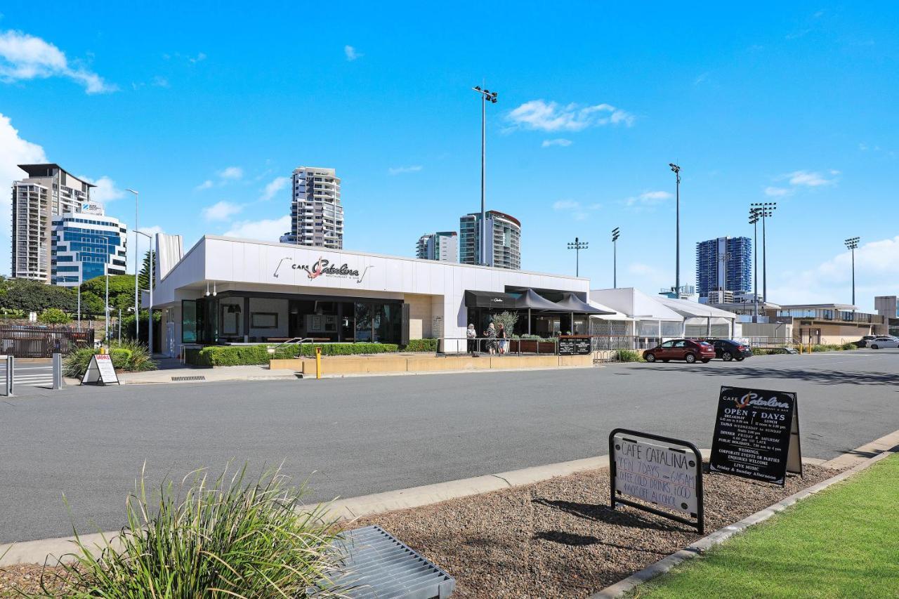 Hotel Palmerston Tower On Southport Broadwater Gold Coast Exterior foto