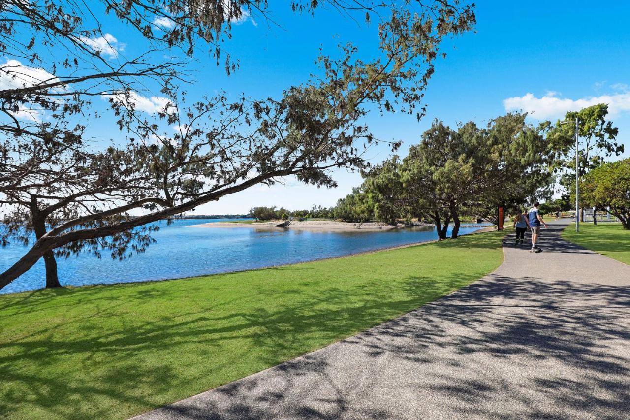 Hotel Palmerston Tower On Southport Broadwater Gold Coast Exterior foto