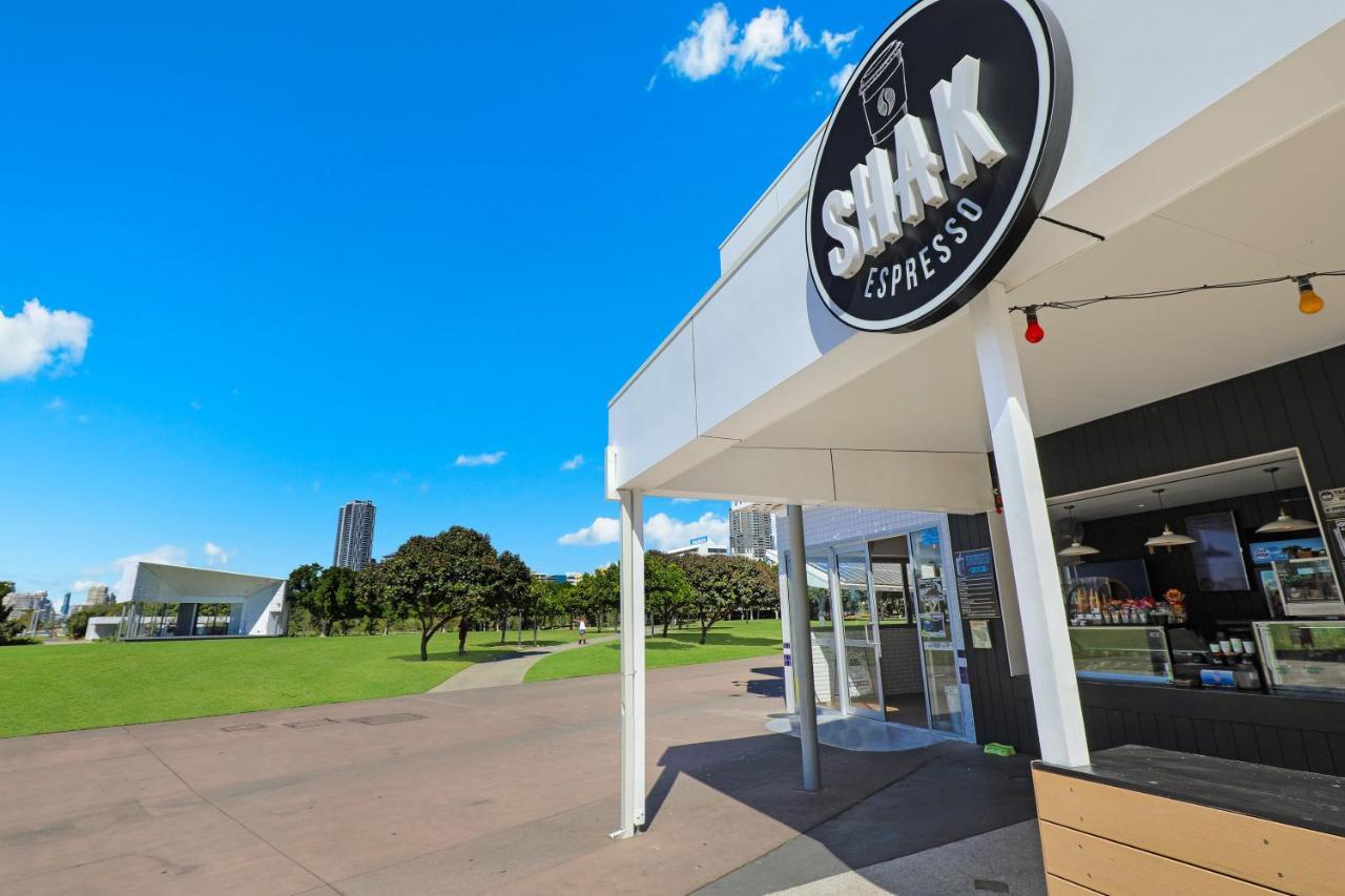 Hotel Palmerston Tower On Southport Broadwater Gold Coast Exterior foto